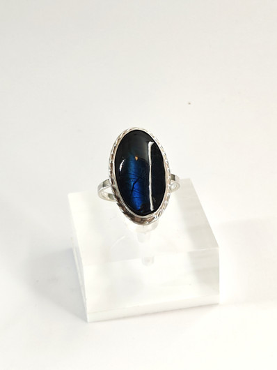 Vintage hopeasormus labradoriitillä