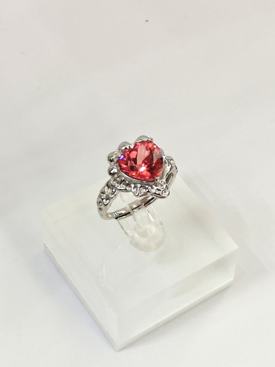 yksilöllinen säädettävä hopeasormus moissaniitillä