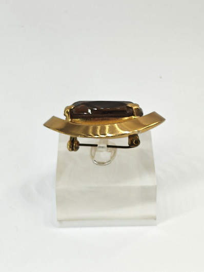 Vintage rintakoru savukvartsilla