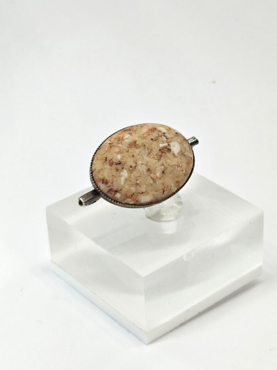 Vintage hopeinen koralli rintakoru