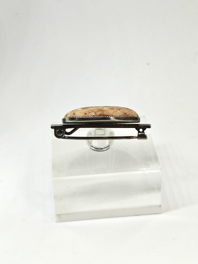 Vintage hopeinen koralli rintakoru