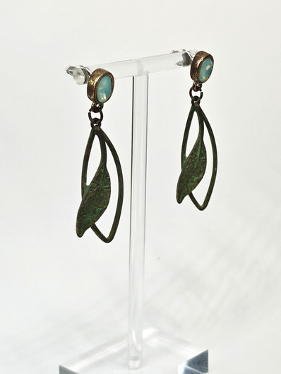 Vintage korvakorut korukivillä