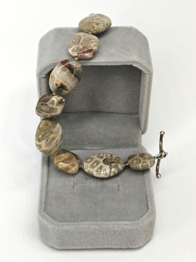 Vintage hopeinen fossiili rannekoru 