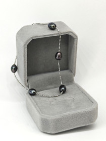 Vintage set of silver natural pearl bracelet and necklace