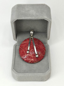 Vintage hopeinen koralli ripus