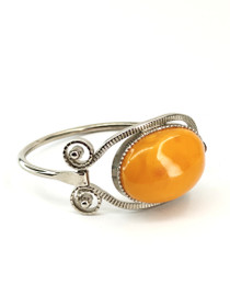 Baltic bracelet with big Amber 