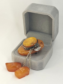 Vintage Baltic amber brooch