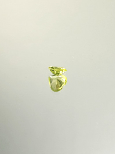 Peridootti 0,3 ct sydän