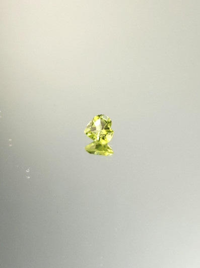 Peridootti 0,3 ct sydän