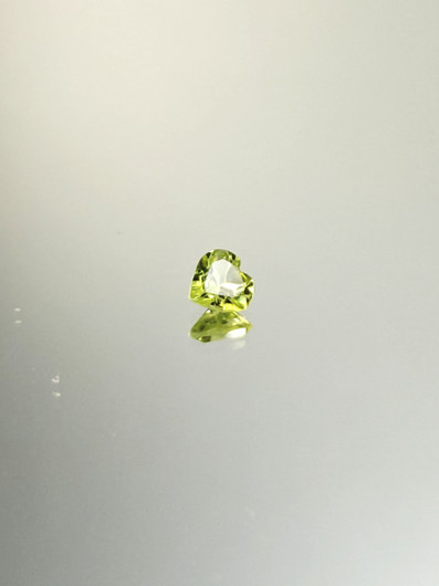 Peridootti 0,3 ct sydän