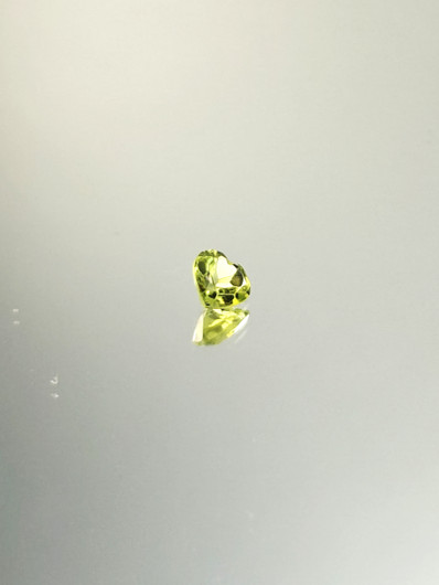 Peridootti 0,3 ct sydän