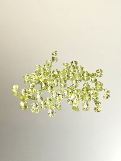 Peridot lot ( 3 - 2 mm) round