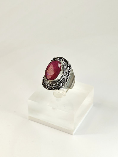 Vintage silver ring with ruby