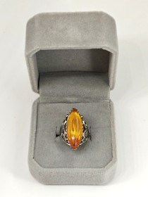 Vintage Baltic Amber ring