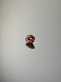 Zircon 1,6 ct cushion