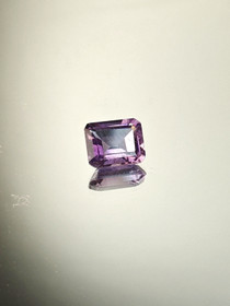 Ametisti 2,8 ct smaragdi