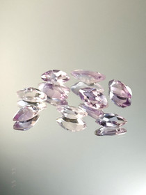 Ametisti erä ( 11-9 x 6-4 x 4-2 mm \ 1,17 ct ) markiisi