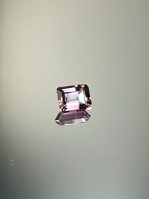 Ametisti 2,4 ct, smaragdi
