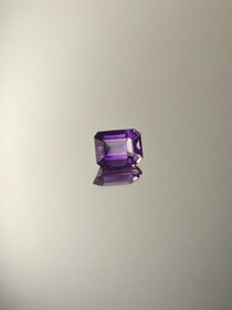 Ametisti 1,2 ct, smaragdi