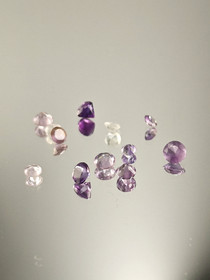 Ametisti erä ( 3-2 mm \ 0,09 ct ) pyöreä