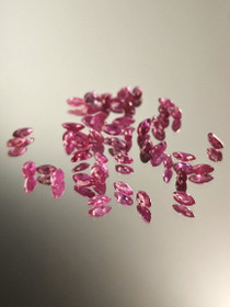Ruby  lot ( 3.9-3.1 x 2.2-1.5 mm \ 0,08 ct ) marquise
