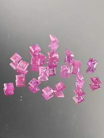 Ruby lot ( 2.8 - 2.6 mm \ 0,13 ct ) square