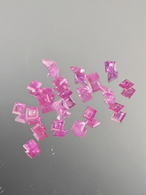 Ruby lot ( 2.8 - 2.6 mm \ 0,13 ct ) square