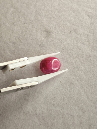 Luonnon safiiri 8,1ct väri käsitelty