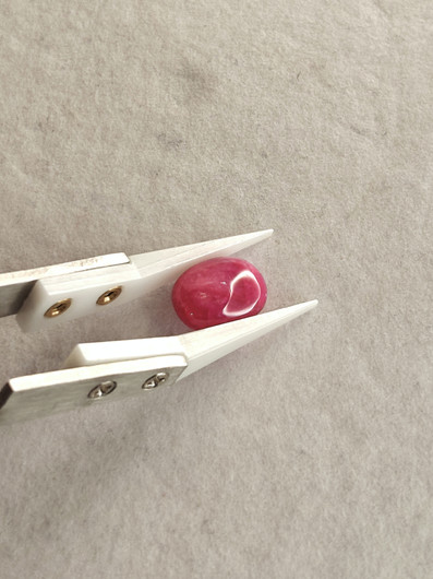 Luonnon safiiri 8,1ct väri käsitelty