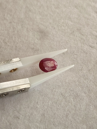 Natural Sapphire 2,3ct color enhanced