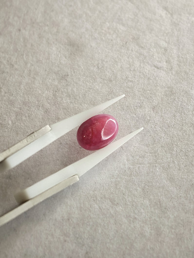 Luonnon safiiri 7,70ct väri käsitelty