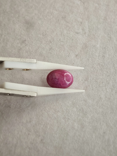 Luonnon safiiri 6,6ct väri käsitelty