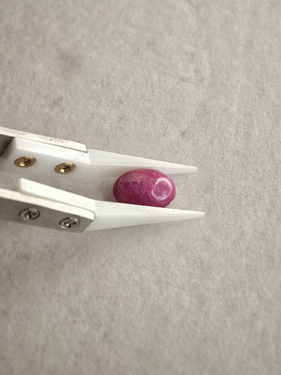 Luonnon safiiri 6,6ct väri käsitelty