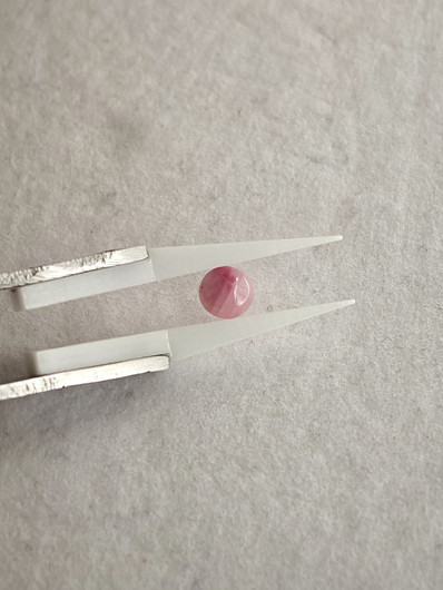 Natural sapphire 1,7ct color enhanced