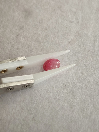 Luonnon safiiri 1,68ct väri käsitelty