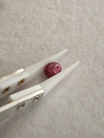 Luonnon safiiri 3,8ct väri käsitelty