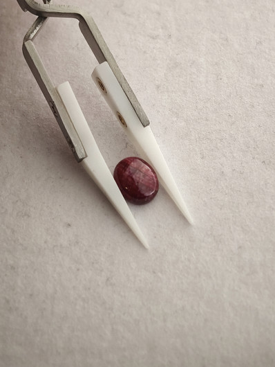 Luonnon safiiri 5,22ct väri käsitelty