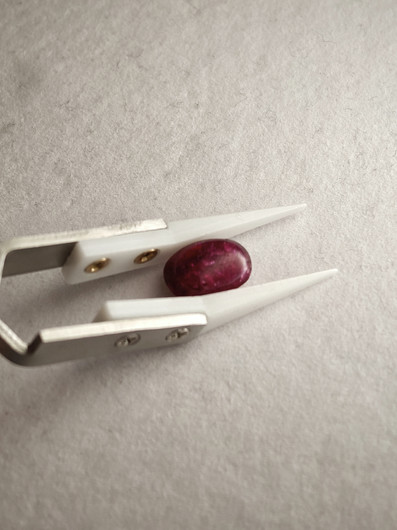 Natural sapphire 8,1ct color enhanced