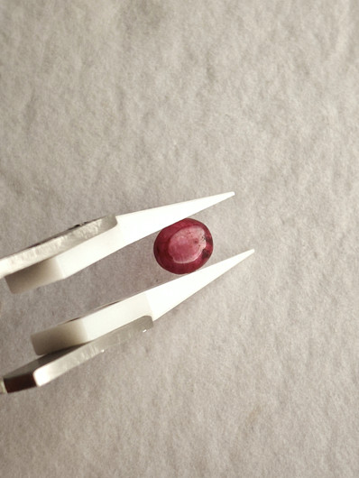 Natural sapphire 2,6ct color enhanced