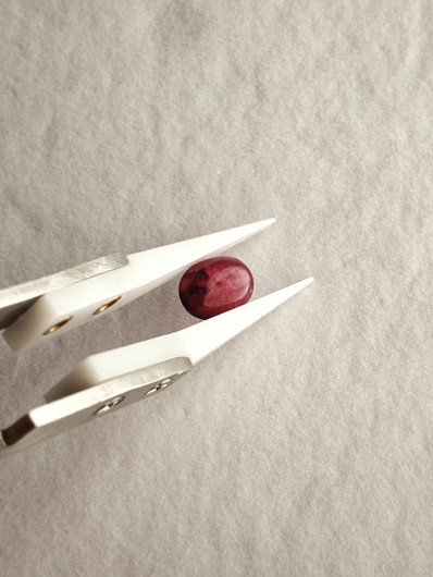 Natural sapphire 2,6ct color enhanced