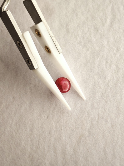 Natural sapphire 1,6ct color enhanced