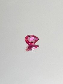 Ruby (synt.) 0,8 ct pear