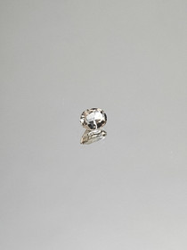 Quartz 0,4 ct, oval