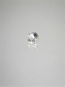 Quartz 1 ct round