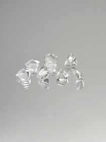 Quartz lot ( 5-4 x 3-2 mm \ 0,4 ct ) triangle