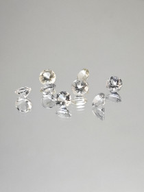 Quartz lot ( 4 x 3 mm \ 0,3 ct ) round