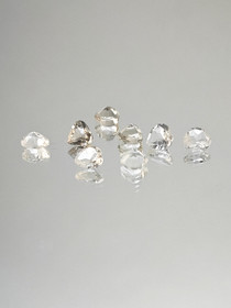 Quartz lot ( 5-4 x 5-4 x 3-2 mm \ 0,4 ct ) heart