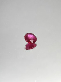 Rubiini 9 mm / 3,3 ct pyöreä todistuksella