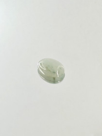 Jade 7,5 ct oval