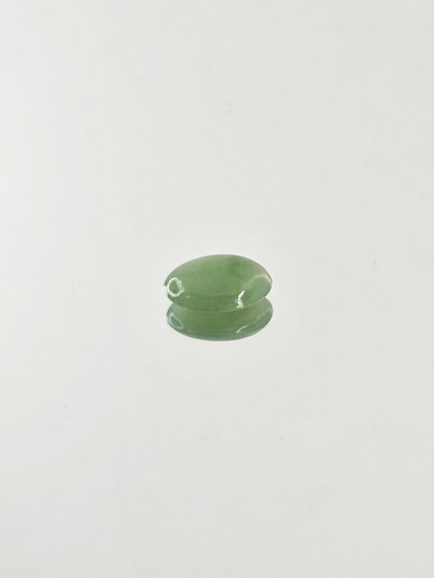 Jade 2,9 ct oval